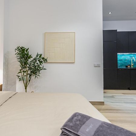 Suite Deluxe Valencia - Aiora Apartments Exterior photo